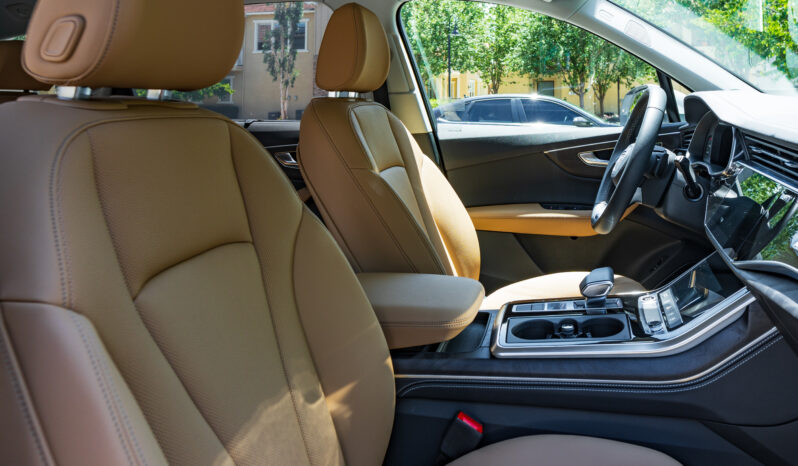 
								2025 Audi Q7 55 Premium Plus quattro full									