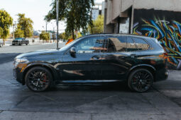 2025 BMW X5 M60i