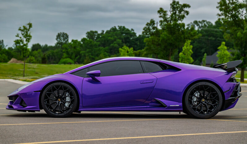 
								2020 Lamborghini Huracan EVO full									