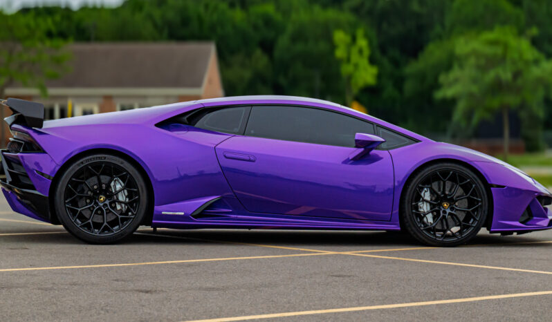 
								2020 Lamborghini Huracan EVO full									