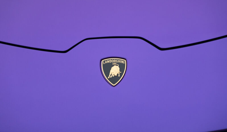 
								2020 Lamborghini Huracan EVO full									