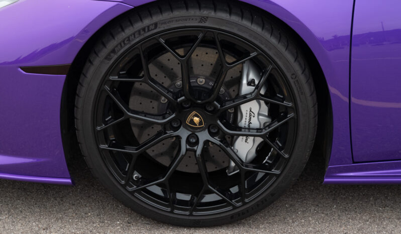 
								2020 Lamborghini Huracan EVO full									