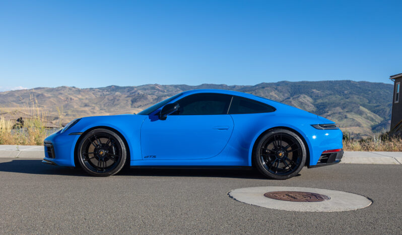 
								2023 Porsche 911 Carrera GTS full									