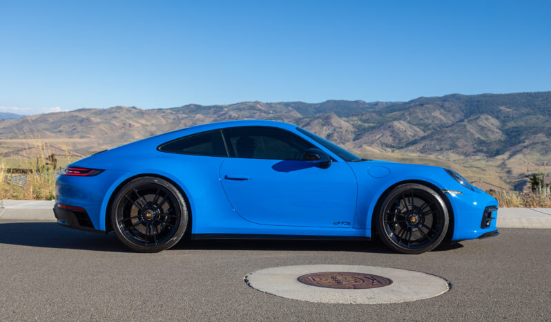 
								2023 Porsche 911 Carrera GTS full									