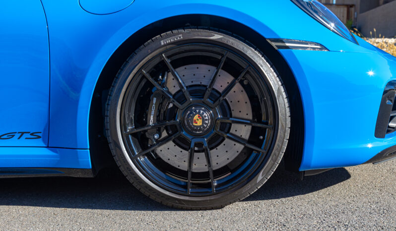 
								2023 Porsche 911 Carrera GTS full									
