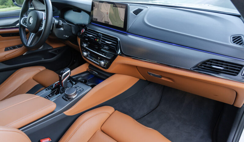 
								2023 BMW M5 Competition full									