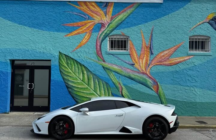 
								2020 Lamborghini Huracan EVO full									