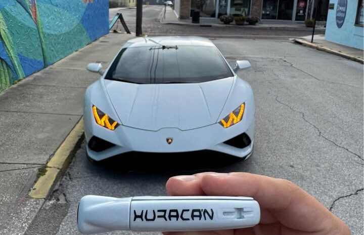 
								2020 Lamborghini Huracan EVO full									