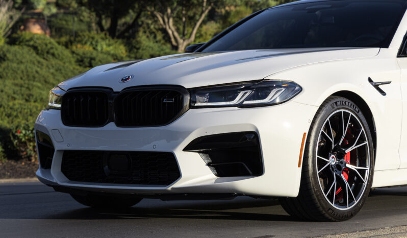 
								2023 BMW M5 Competition full									