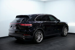 
										2022 Porsche Cayenne full									