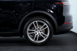 
										2022 Porsche Cayenne full									