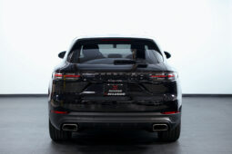 
										2022 Porsche Cayenne full									