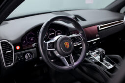 
										2022 Porsche Cayenne full									