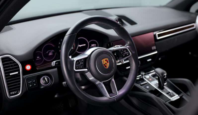 
								2022 Porsche Cayenne full									