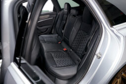 
										2023 Audi RS 6 Avant full									