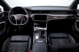 
										2023 Audi RS 6 Avant full									
