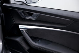 
										2023 Audi RS 6 Avant full									