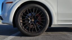 
										2022 Porsche Cayenne GTS full									