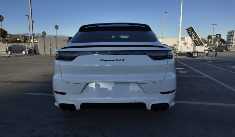 
								2022 Porsche Cayenne GTS full									