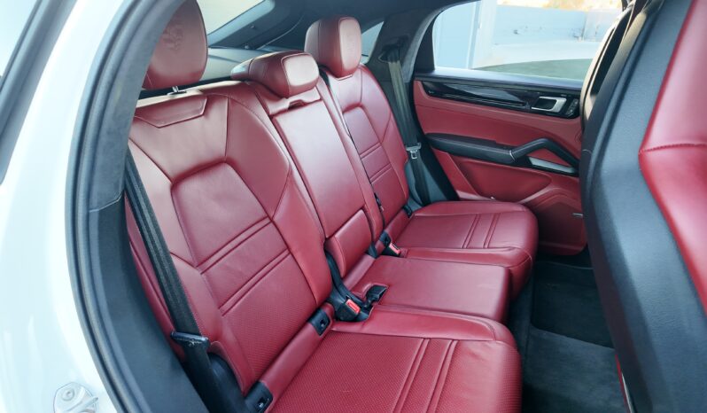 
								2022 Porsche Cayenne GTS full									