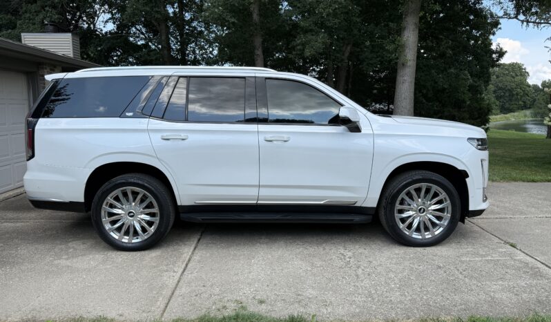 
								2022 Cadillac Escalade Premium Luxury full									