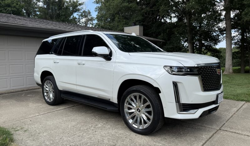 
								2022 Cadillac Escalade Premium Luxury full									