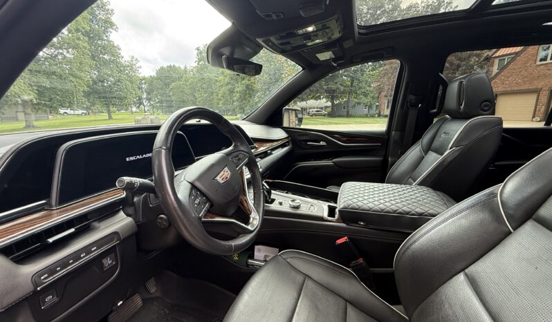 
								2022 Cadillac Escalade Premium Luxury full									