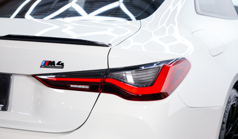 
								2024 BMW M4 Competition full									