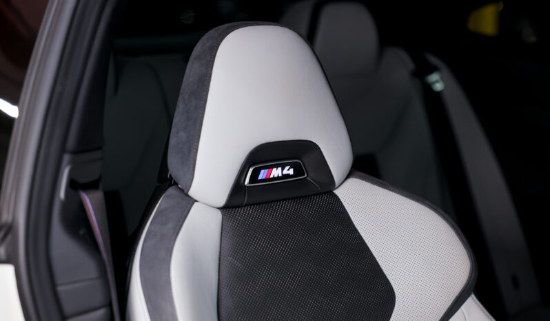 
								2024 BMW M4 Competition full									