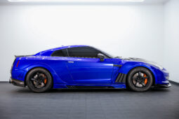 
										Nissan GTR full									