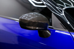 
										Nissan GTR full									