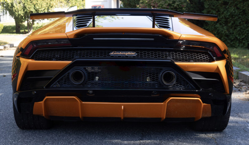 
								2021 Lamborghini Huracan EVO full									