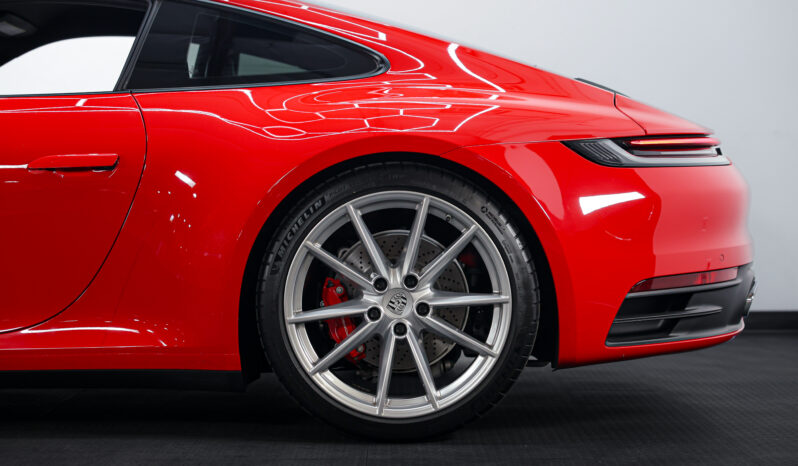 
								2020 Porsche 911 Carrera S full									