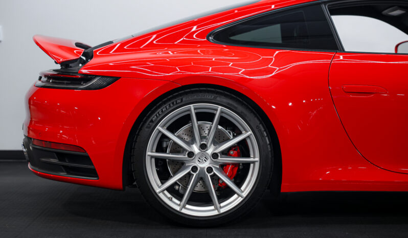 
								2020 Porsche 911 Carrera S full									