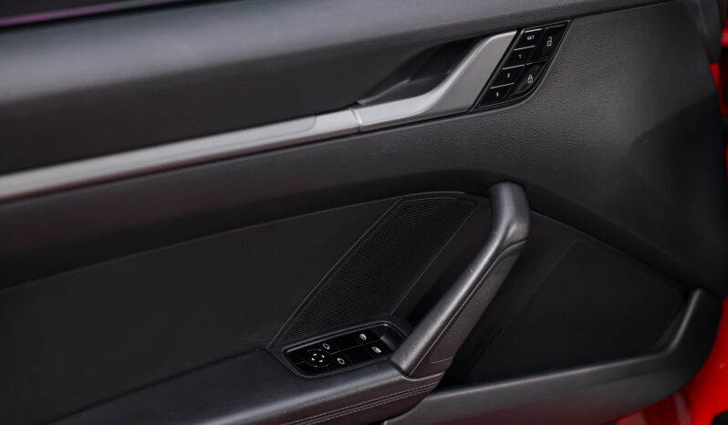 
								2020 Porsche 911 Carrera S full									