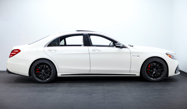
								2019 Mercedes Benz S 63 AMG full									