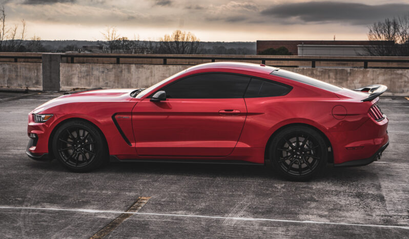 
								2020 Ford Mustang Shelby GT350 full									