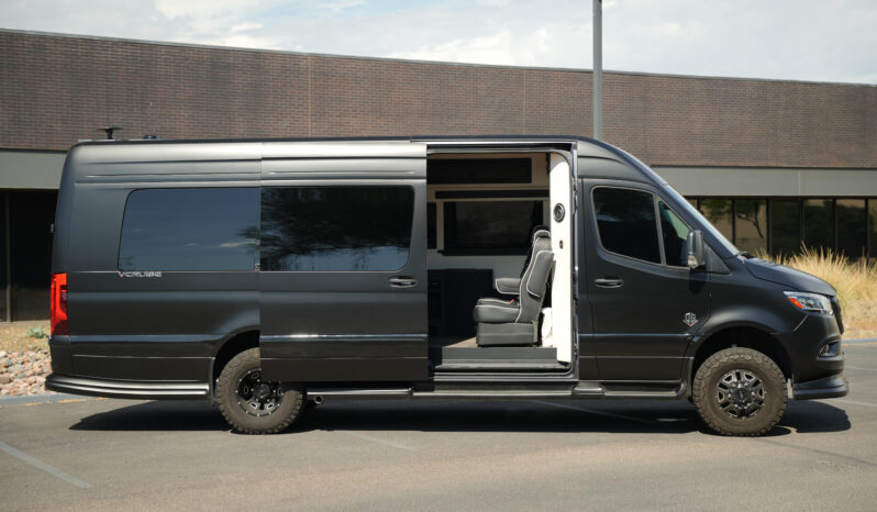 
								2024 Mercedes Benz Sprinter 3500 full									