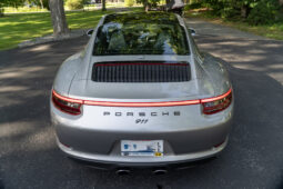 
										2017 Porsche 911 Carrera 4S full									