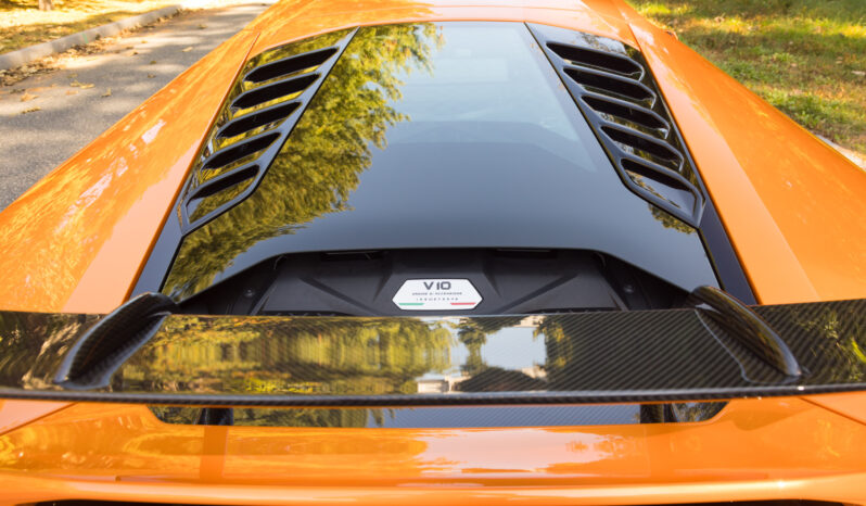 
								2021 Lamborghini Huracan EVO full									