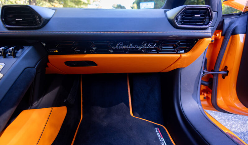 
								2021 Lamborghini Huracan EVO full									