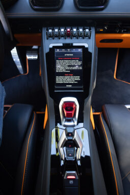 
										2021 Lamborghini Huracan EVO full									