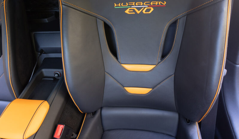 
								2021 Lamborghini Huracan EVO full									