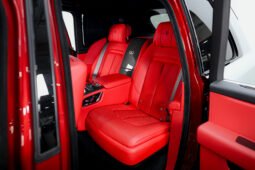 
										2022 Rolls Royce Cullinan Black Badge full									