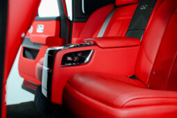 
										2022 Rolls Royce Cullinan Black Badge full									