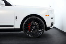 
										2022 Rolls Royce Cullinan Black Badge full									