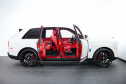 
										2022 Rolls Royce Cullinan Black Badge full									