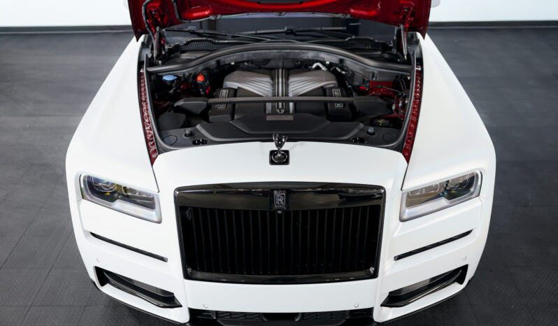 
								2022 Rolls Royce Cullinan Black Badge full									