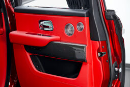 
										2022 Rolls Royce Cullinan Black Badge full									