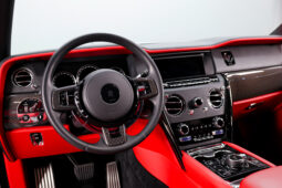 
										2022 Rolls Royce Cullinan Black Badge full									